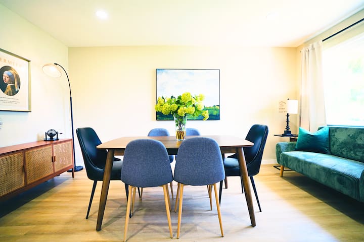 Spacious 4BR | Family & Group-Friendly | AC