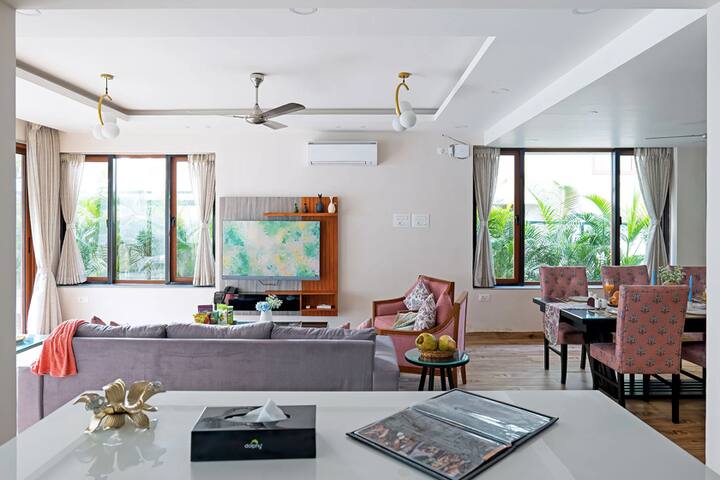Living room image 1