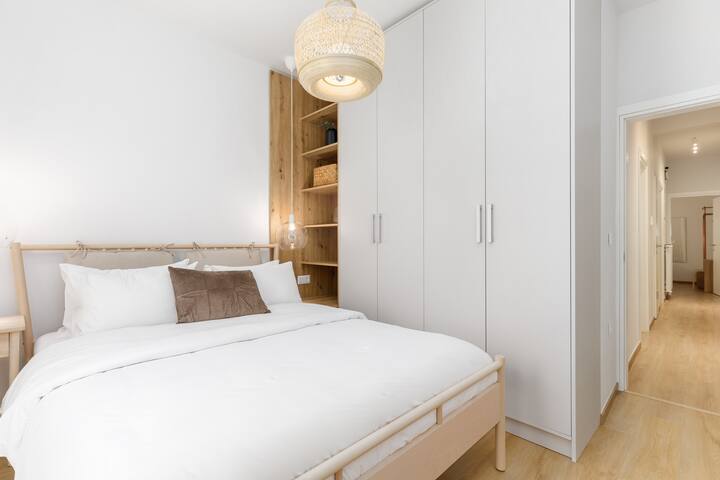 Bel Air: Elegant apartment in the center gallery image 3