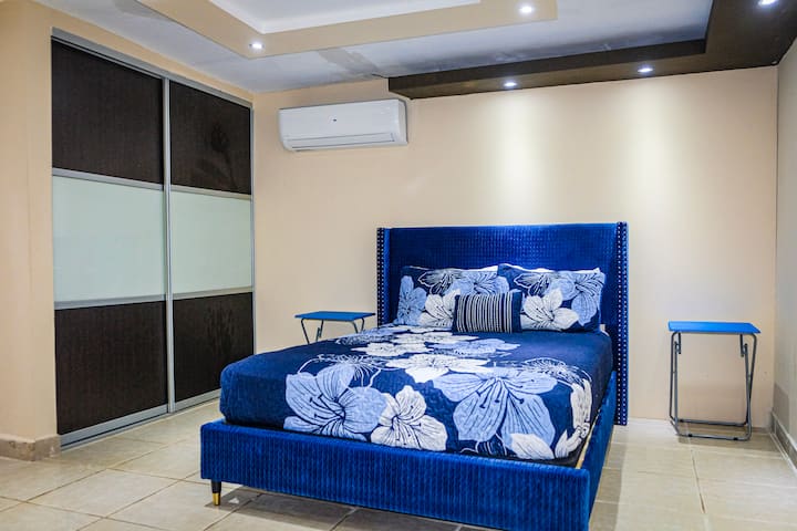 غرفة النوم 2