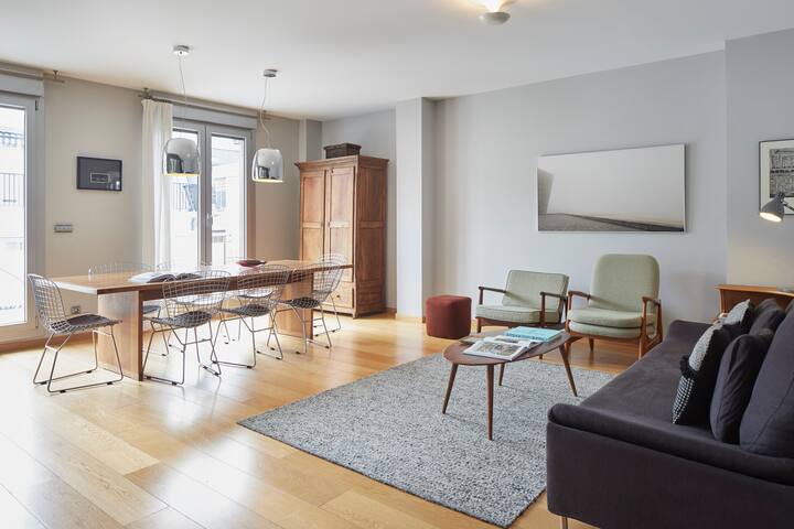 Boulevard Terrace by FeelFree Rentals gallery image 2