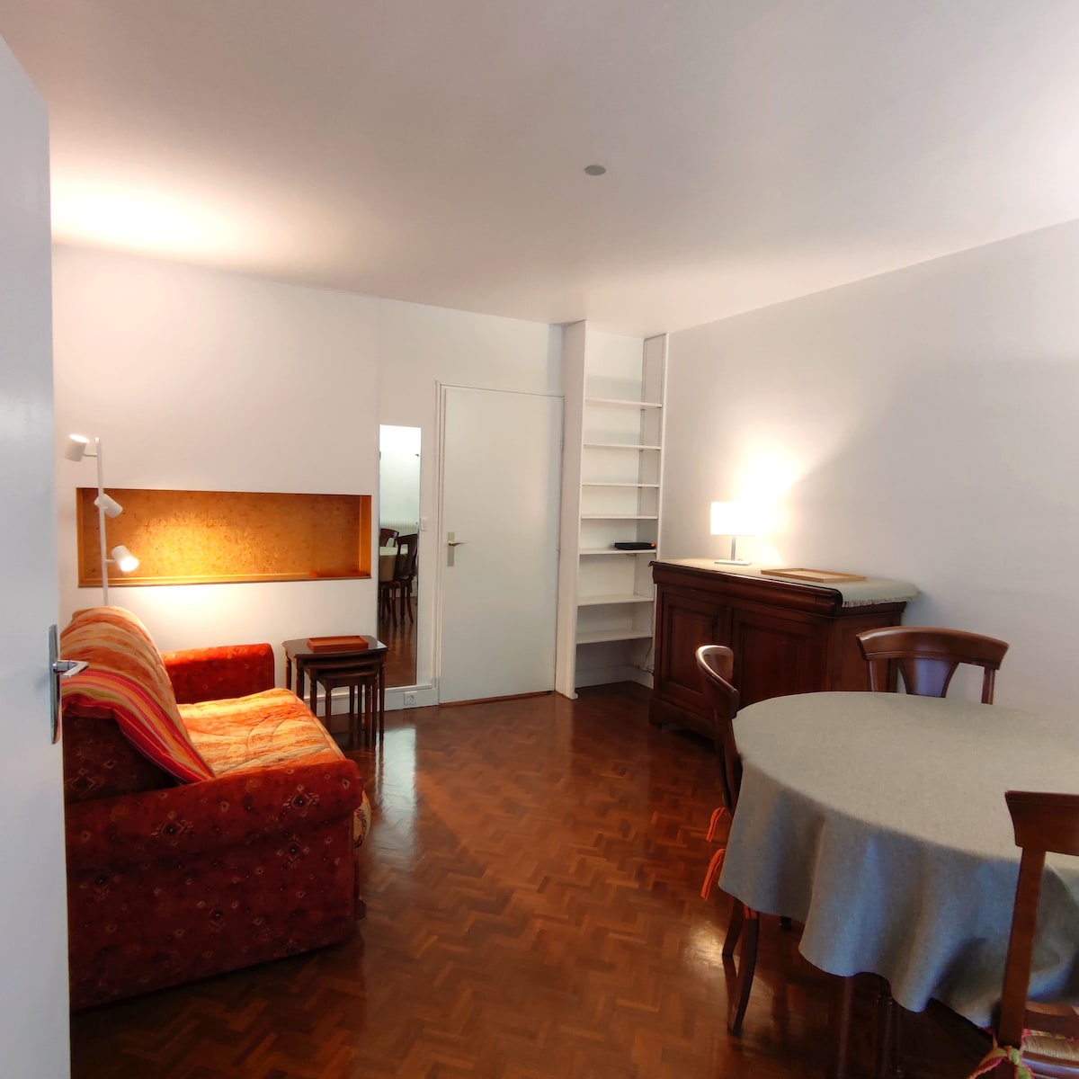 Top Airbnb: In Versailles, 2 cozy rooms close to amenities. a Versailles