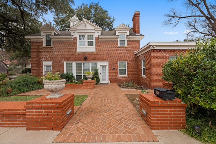 3bd/3.5 Bath Historic Home In Downtown Waco! - Waco, TX