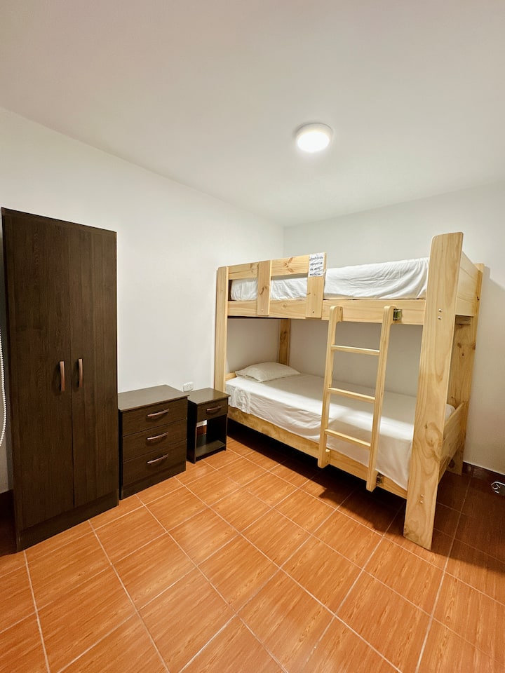 غرفة النوم 2