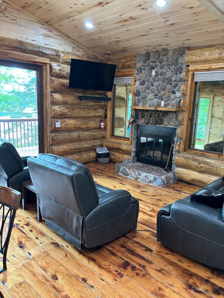 Collins Hideout - South Fork, WI