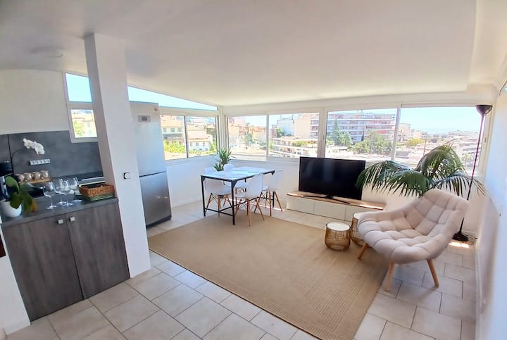 Apartment In Le Cannes, With Private Parking - Le Cannet