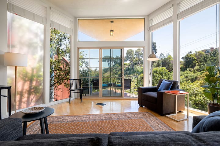 Hollywood Hills | 2BR/2BA w/ Scenic Views + W&D