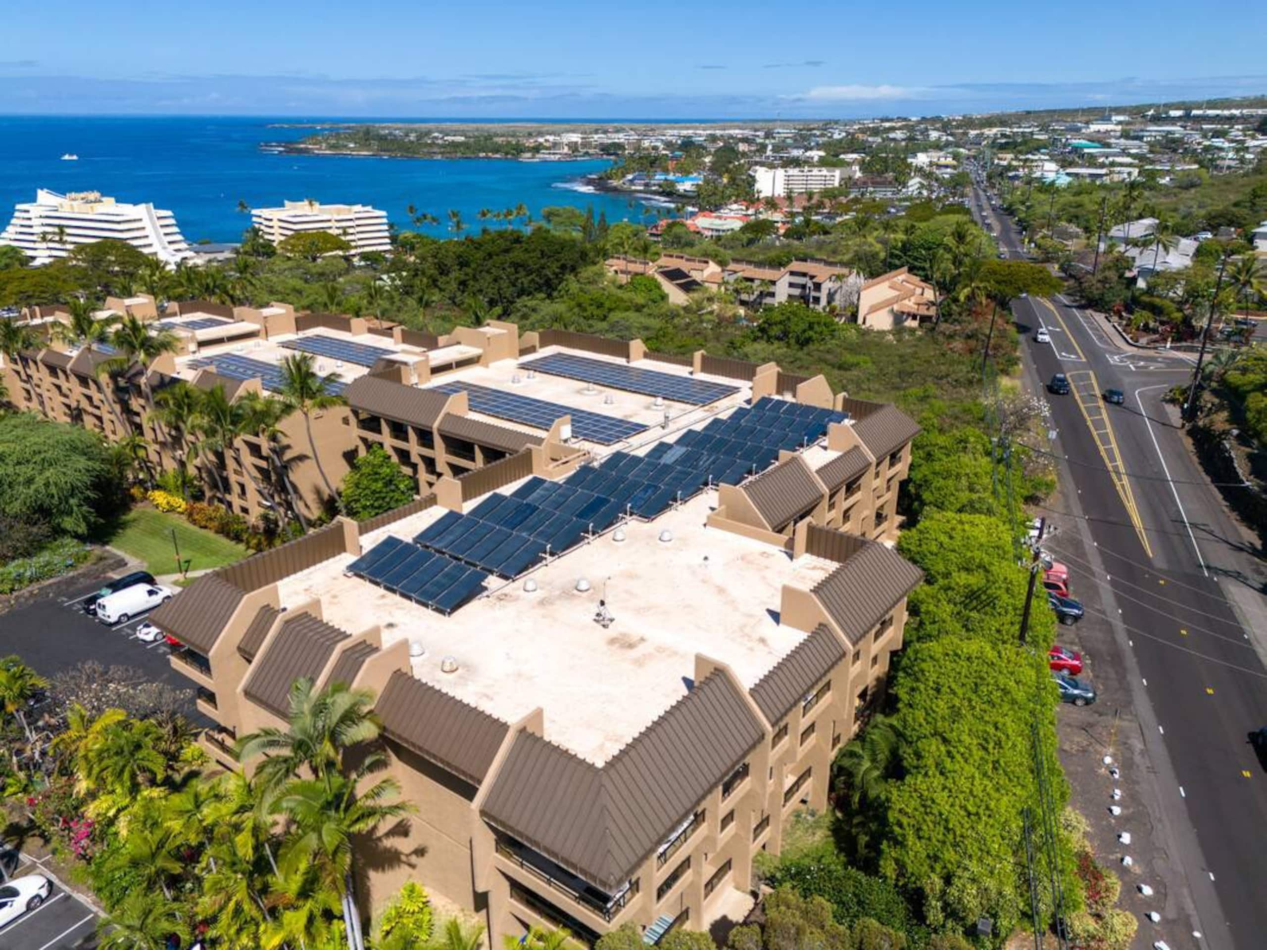 Condo in Kailua-Kona · ★4.91 · 2 bedrooms · 3 beds · 2 baths - Image 34
