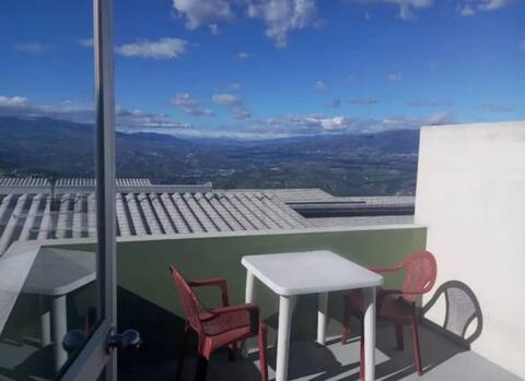 Casa amoblada Calderón, Quito.