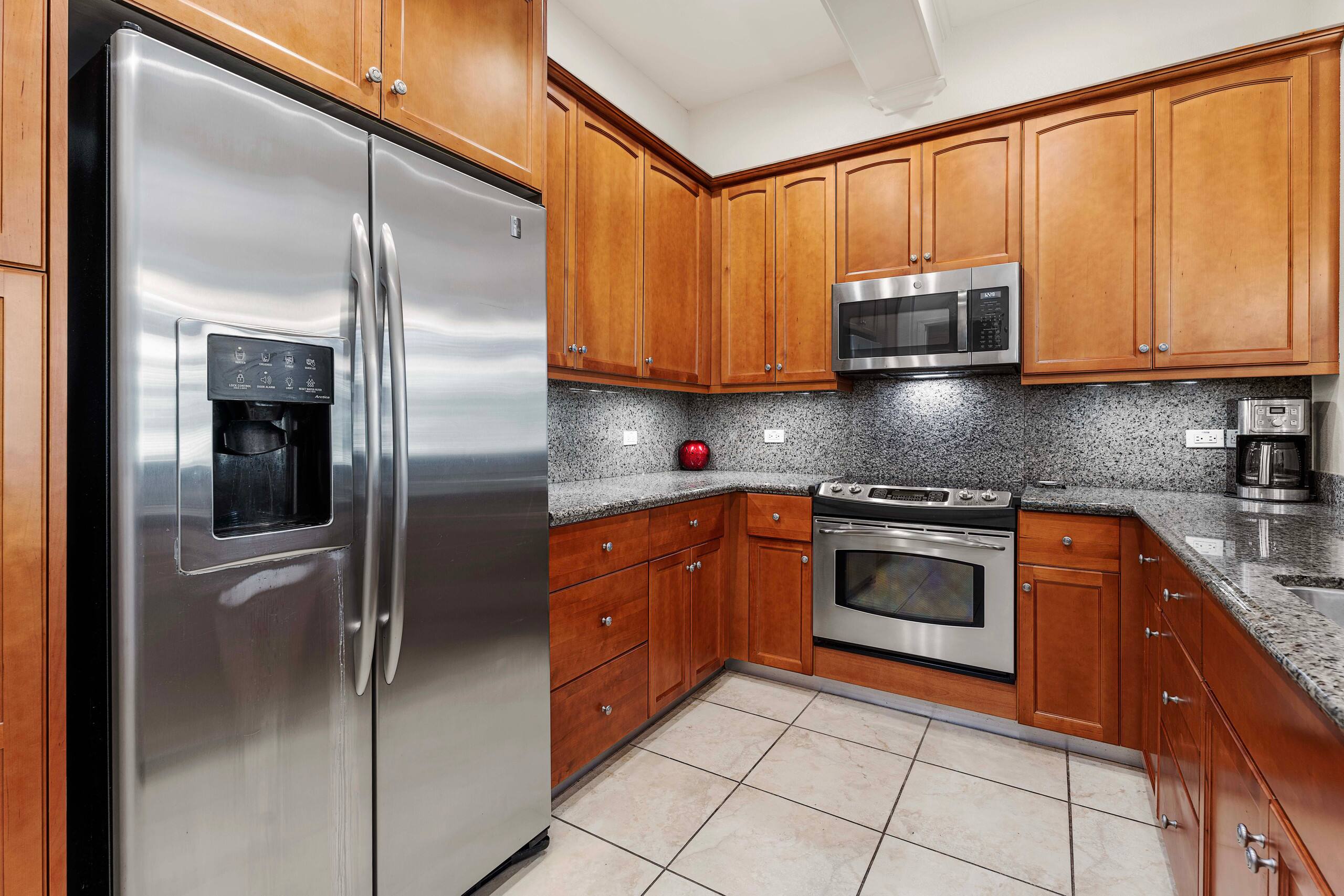 Condo in Waimea · ★5.0 · 3 bedrooms · 4 beds · 2.5 shared baths - Image 13