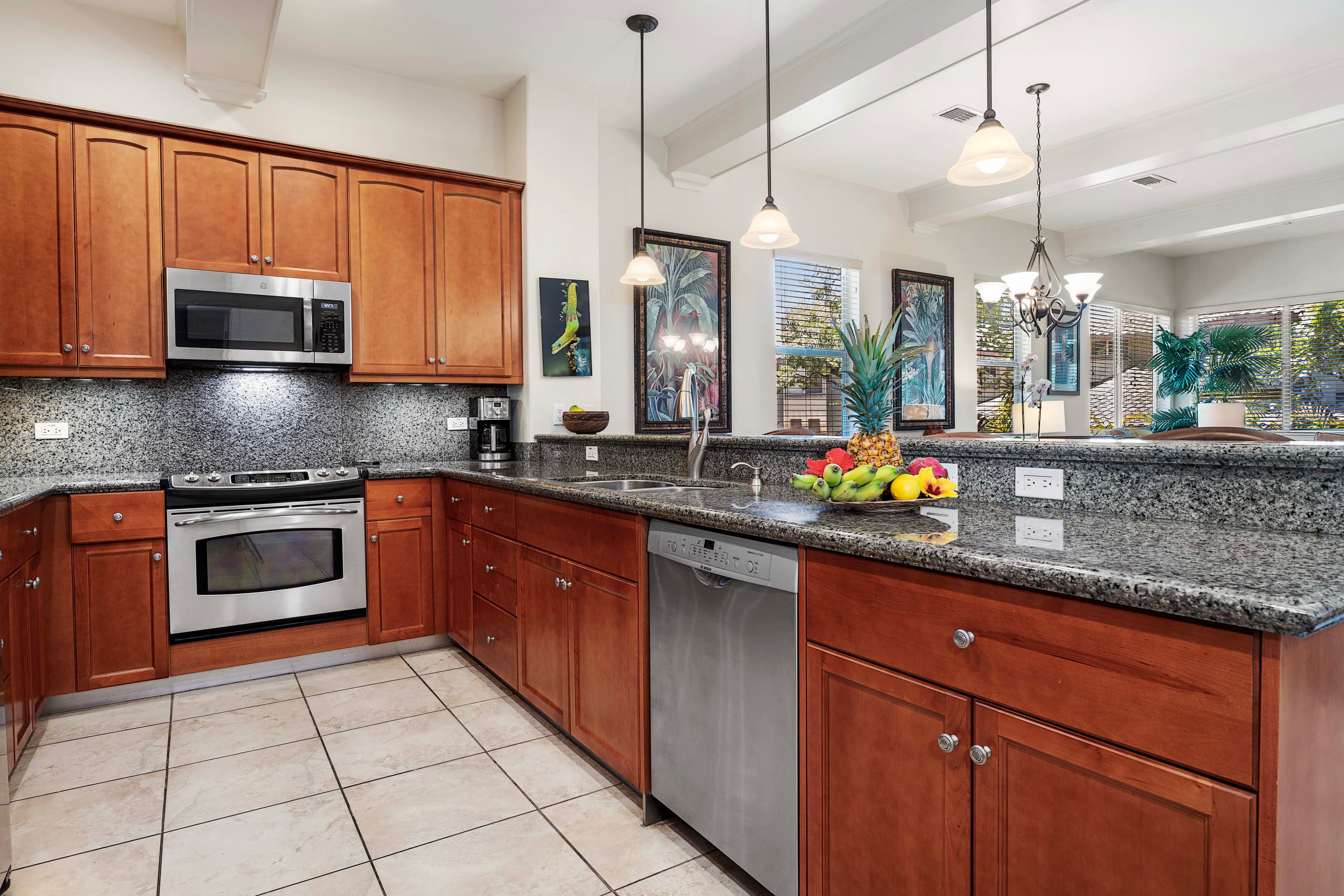 Condo in Waimea · ★5.0 · 3 bedrooms · 4 beds · 2.5 shared baths - Image 11