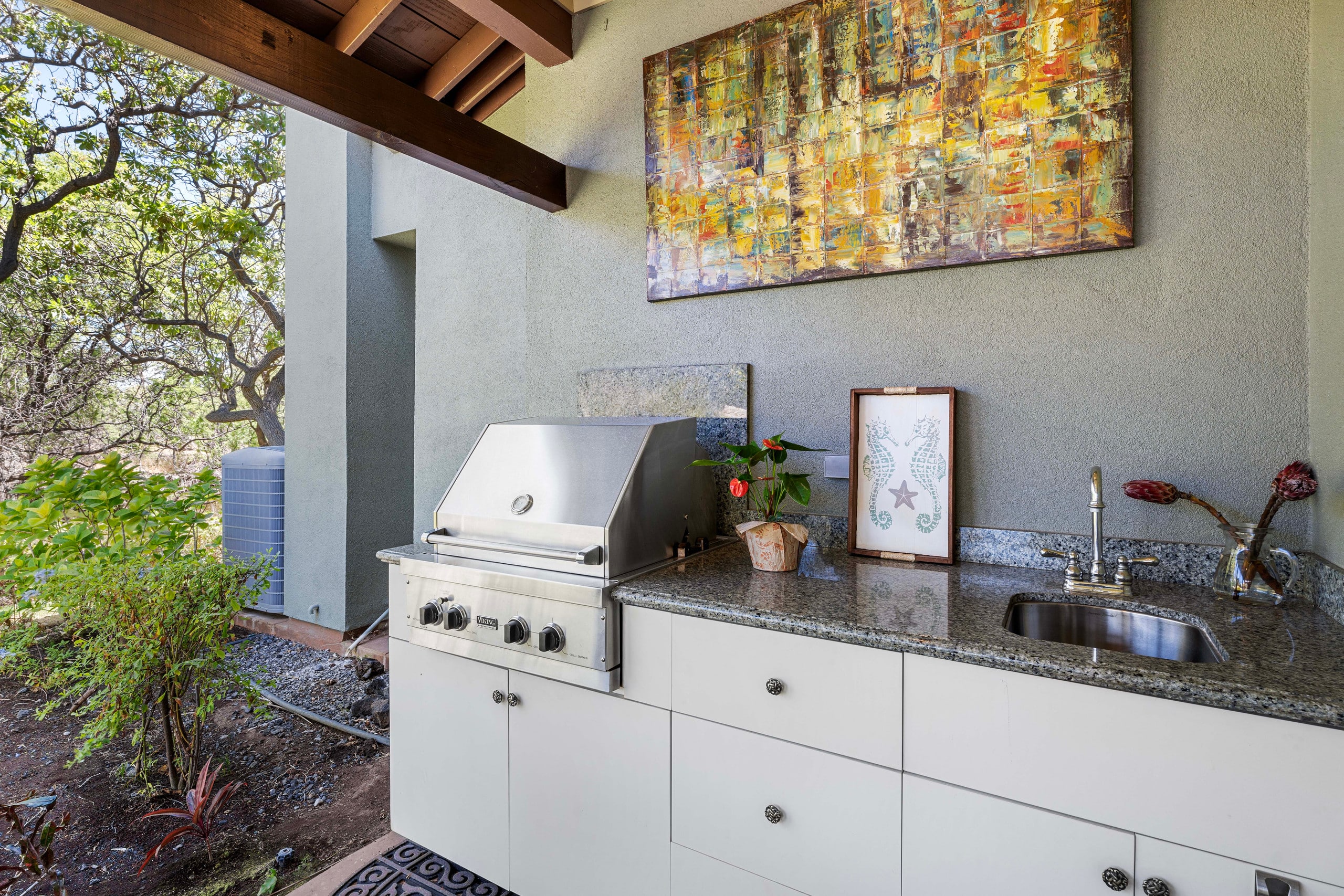 Condo in Waimea · ★5.0 · 3 bedrooms · 4 beds · 2.5 shared baths - Image 15