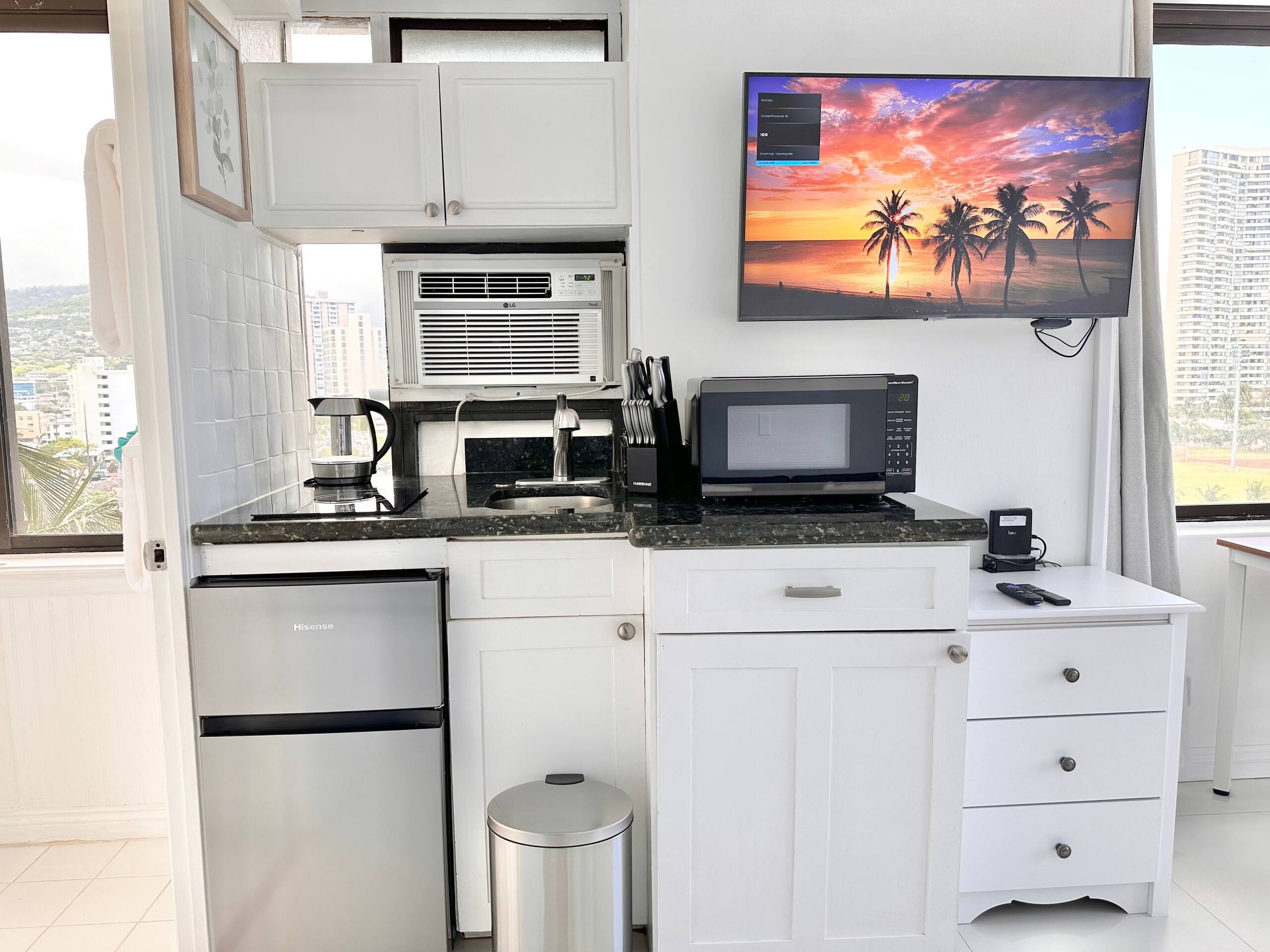 Perfect Waikiki Studio for 3 Nice Views - Image 3