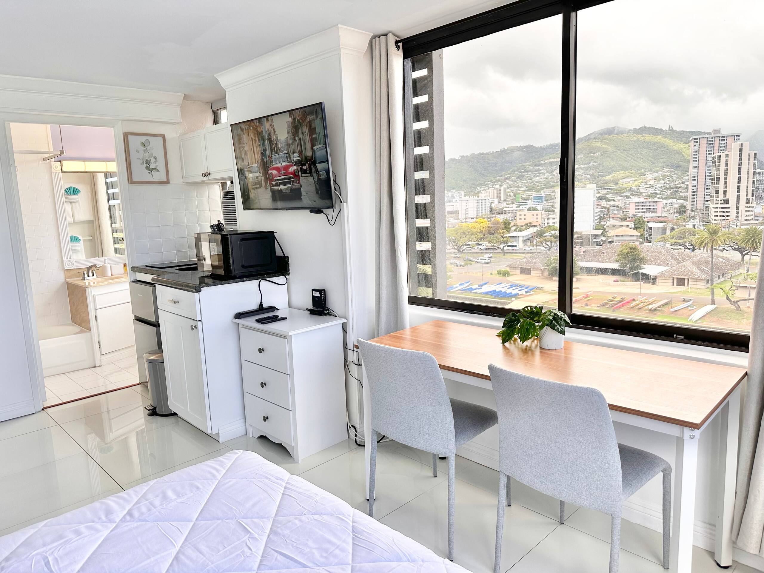 Perfect Waikiki Studio for 3 Nice Views - Image 16