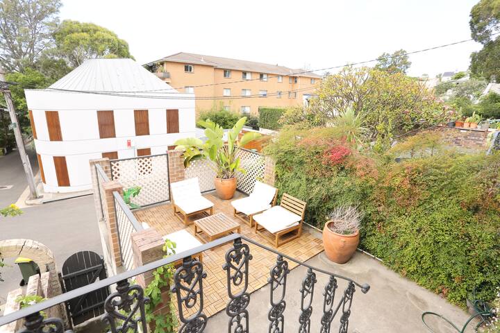 Best Price 2 Bedroom House Glebe gallery image 5