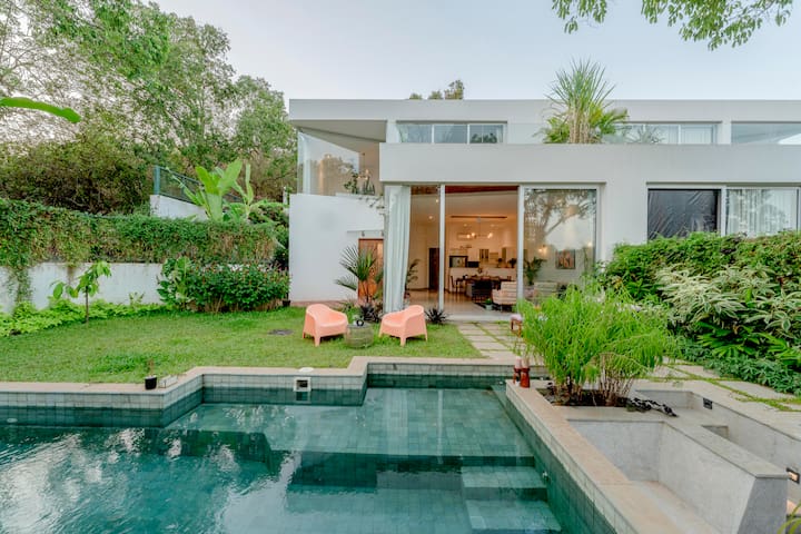 Staymaster Villa Avyakta · Lux 3BR Pool in Assagao