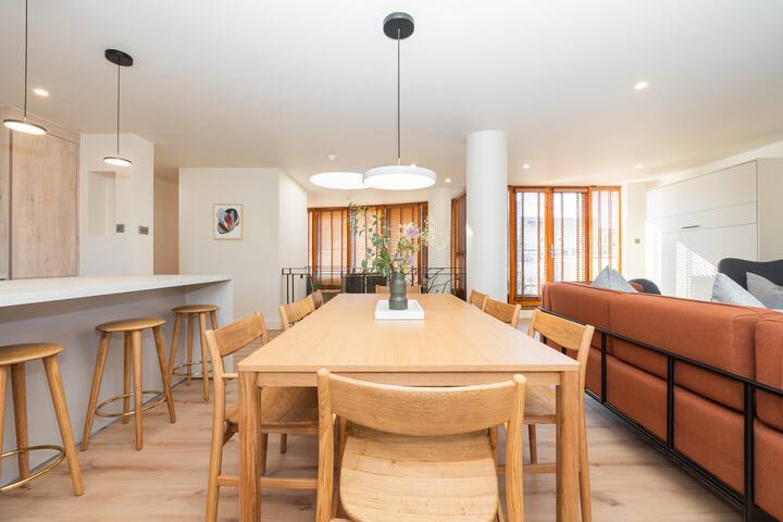 Sparkling Large Penthouse, Terrace, Prime Location gallery image 2