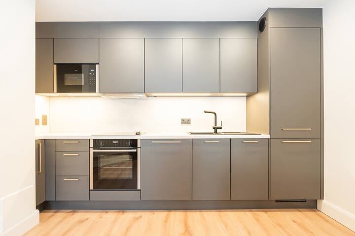 Central 2-Bedroom Apartment in Dublin’s Heart gallery image 3