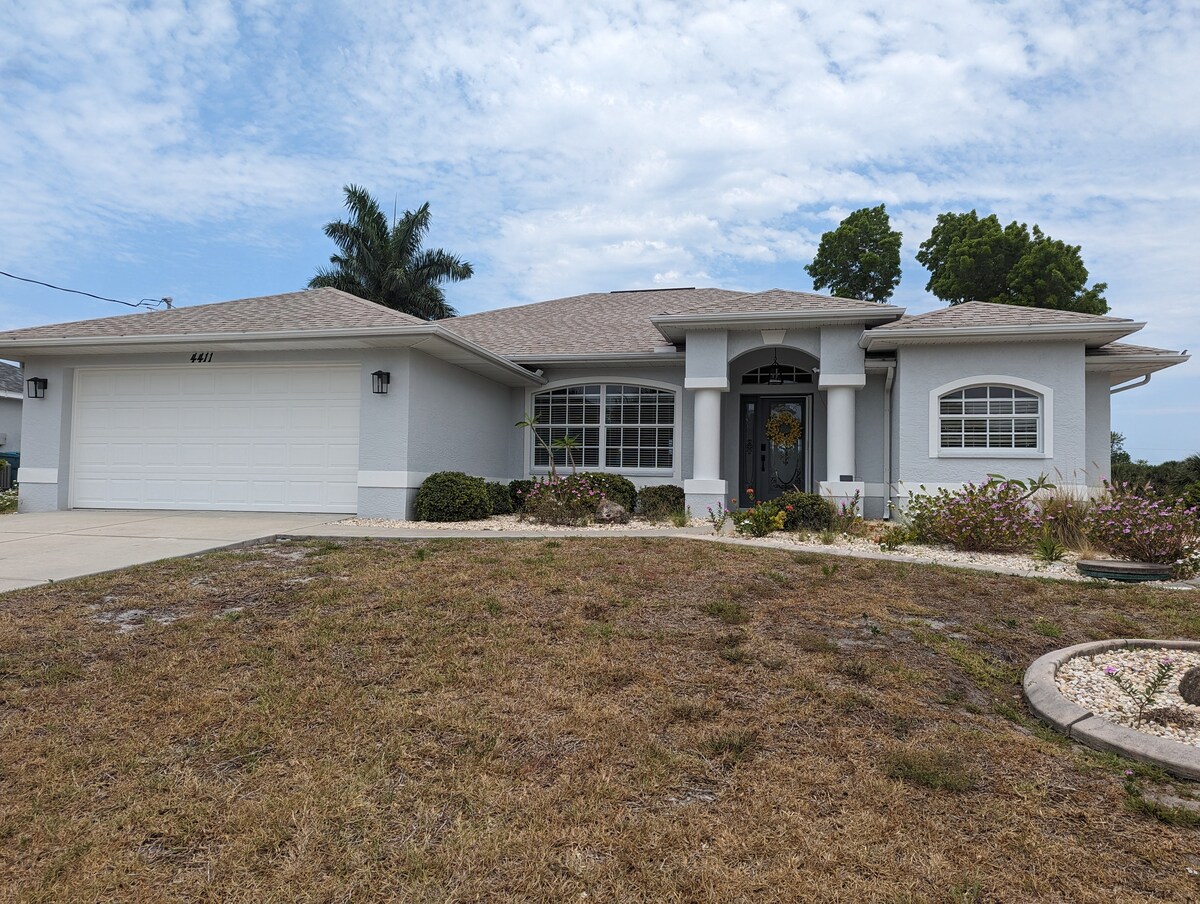 Larkspur Oasis (Port Charlotte, FL) Houses for Rent in Port Charlotte, Florida, United States
