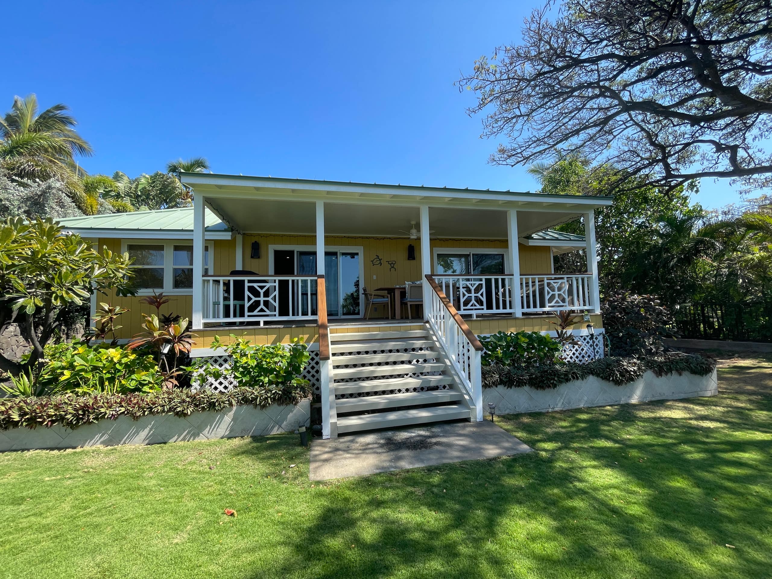 Home in Waimea · ★5.0 · 3 bedrooms · 6 beds · 3 baths - Image 1