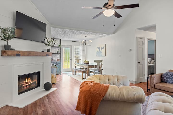 An Oasis Awaits You With Vineyard Views - McDonough, GA