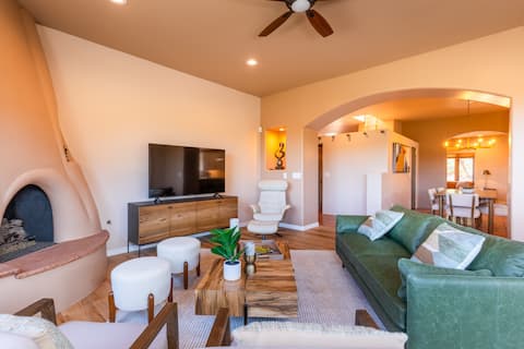 Successful Airbnb property: Red Rock Views | Spacious Home, Hot Tub And Pets in Oak Creek Canyon