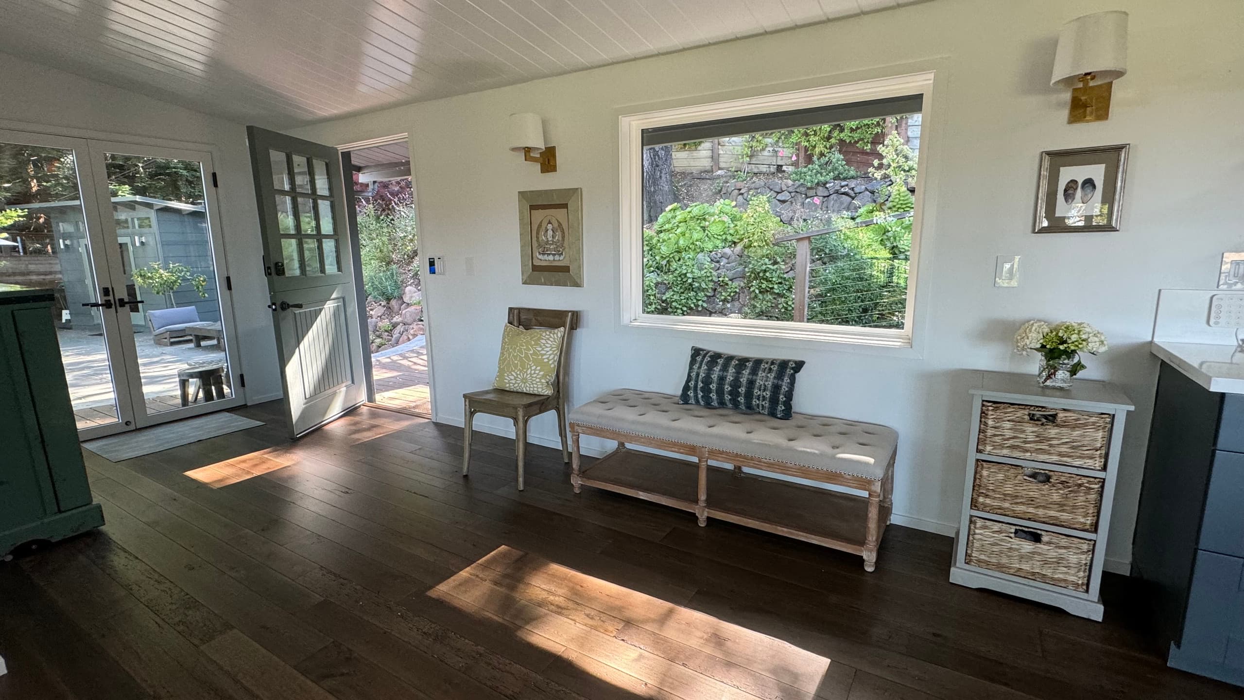 Modern Oasis with Sauna & Redwood Views - Photo 4