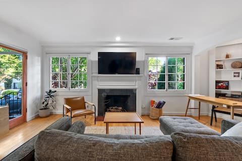 Successful Airbnb property: Zen Bungalow in West Hollywood in West Hollywood