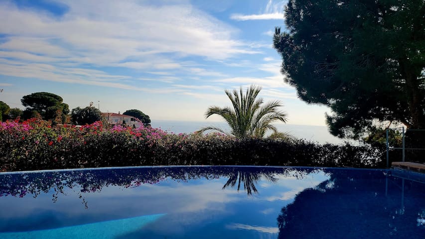 Costa Brava Villa vistas al mar