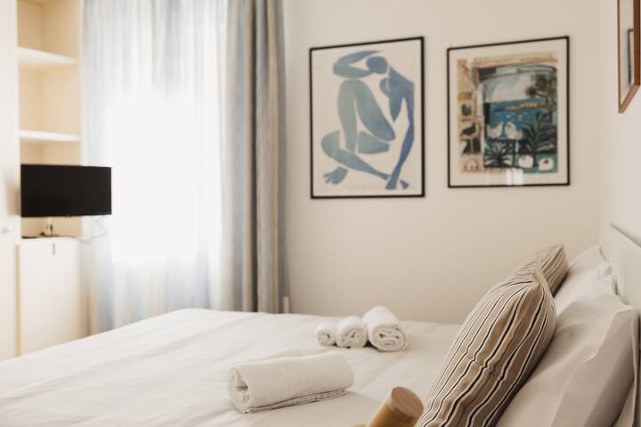 Gloria’s Apartment