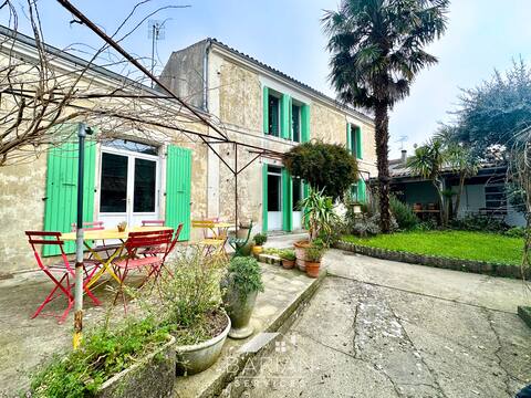 Charming Family House - Large Capacity (9P)