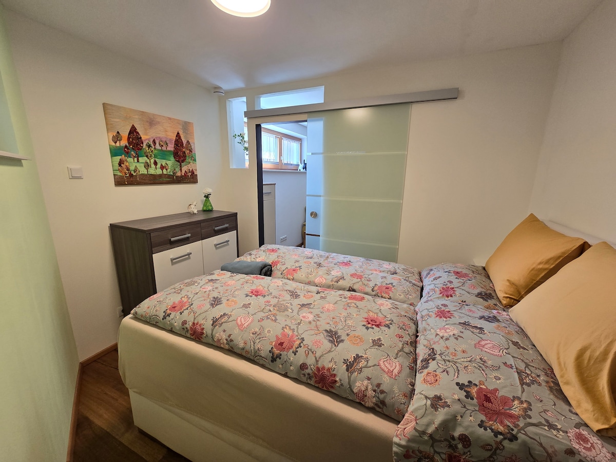 Krevat dopio 140 x 200 cm.