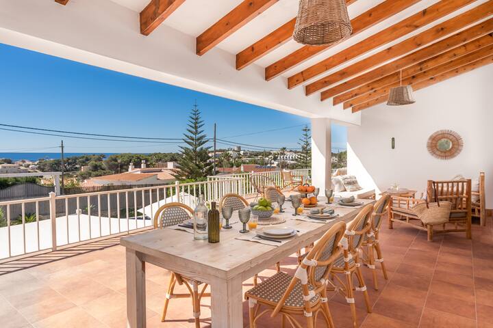 Charming villa with pool in Punta Prima, Menorca gallery image 3