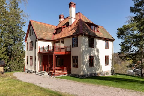 Art-Nouveau Mansion on Lidingö