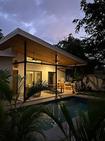 Entire home with 3 bedrooms in Tamarindo - Casa Marycielo Jungle & Beach House