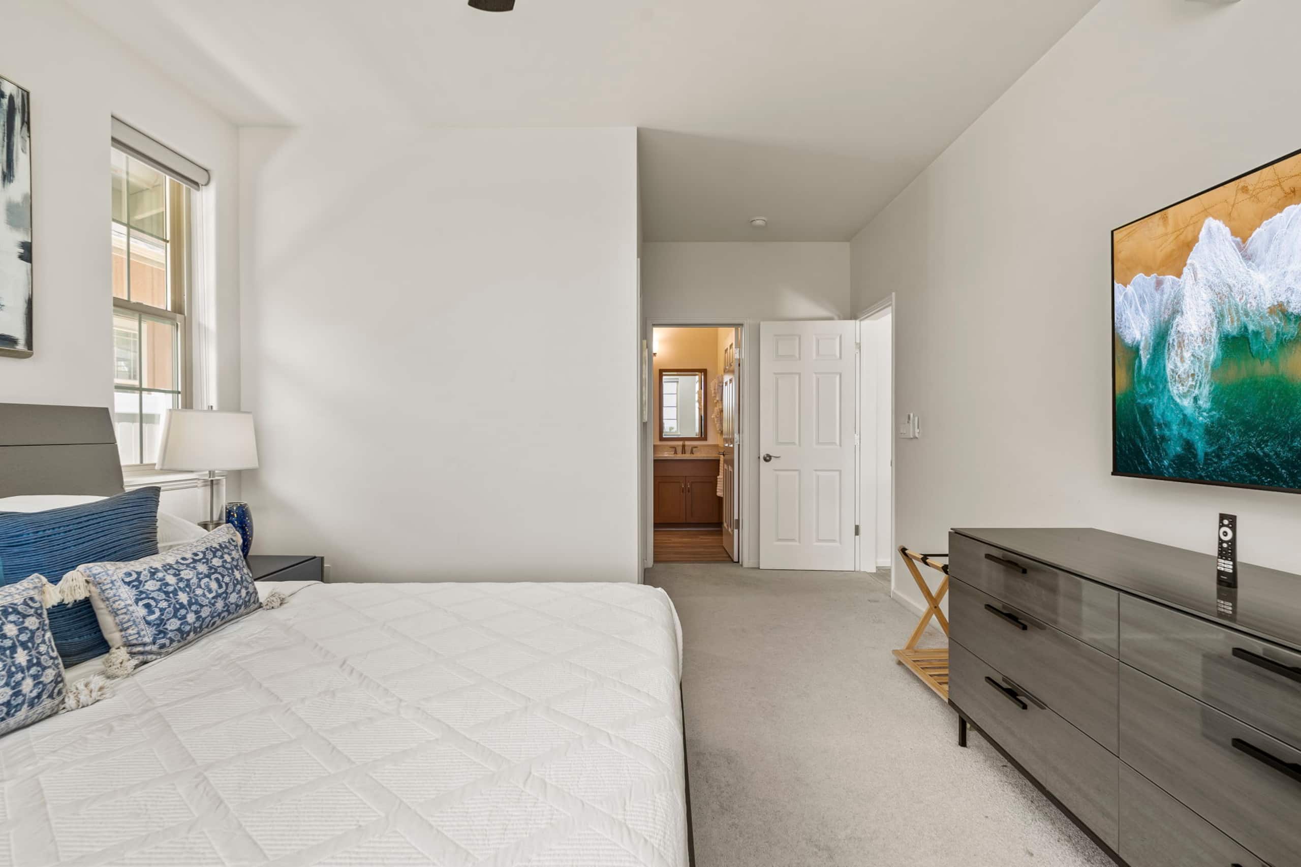 Home in Waianae · ★4.98 · 4 bedrooms · 6 beds · 3.5 shared baths - Image 12