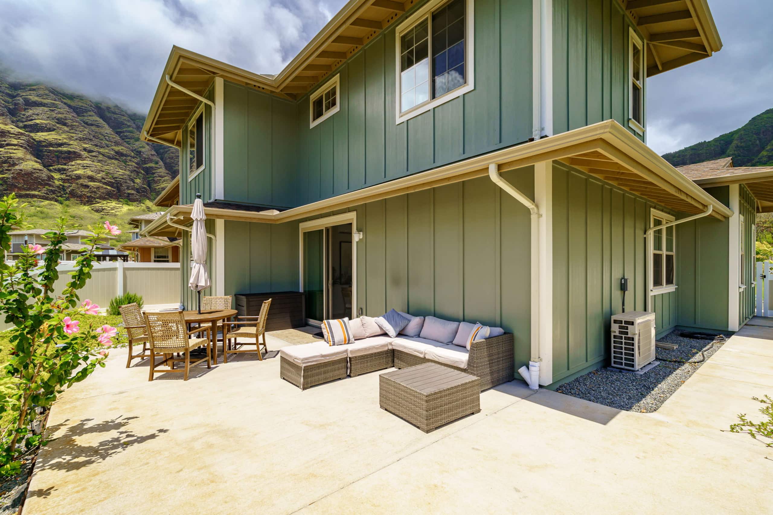 Home in Waianae · ★4.98 · 4 bedrooms · 6 beds · 3.5 shared baths - Image 22
