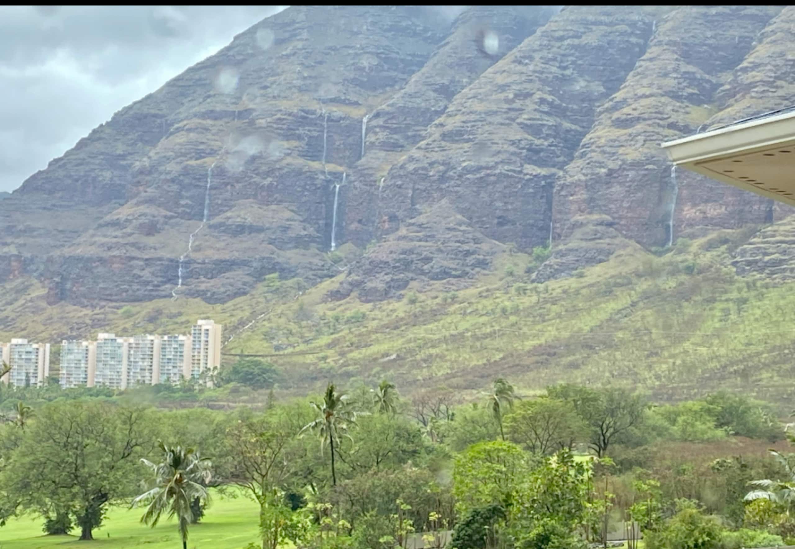Home in Waianae · ★4.98 · 4 bedrooms · 6 beds · 3.5 shared baths - Image 45