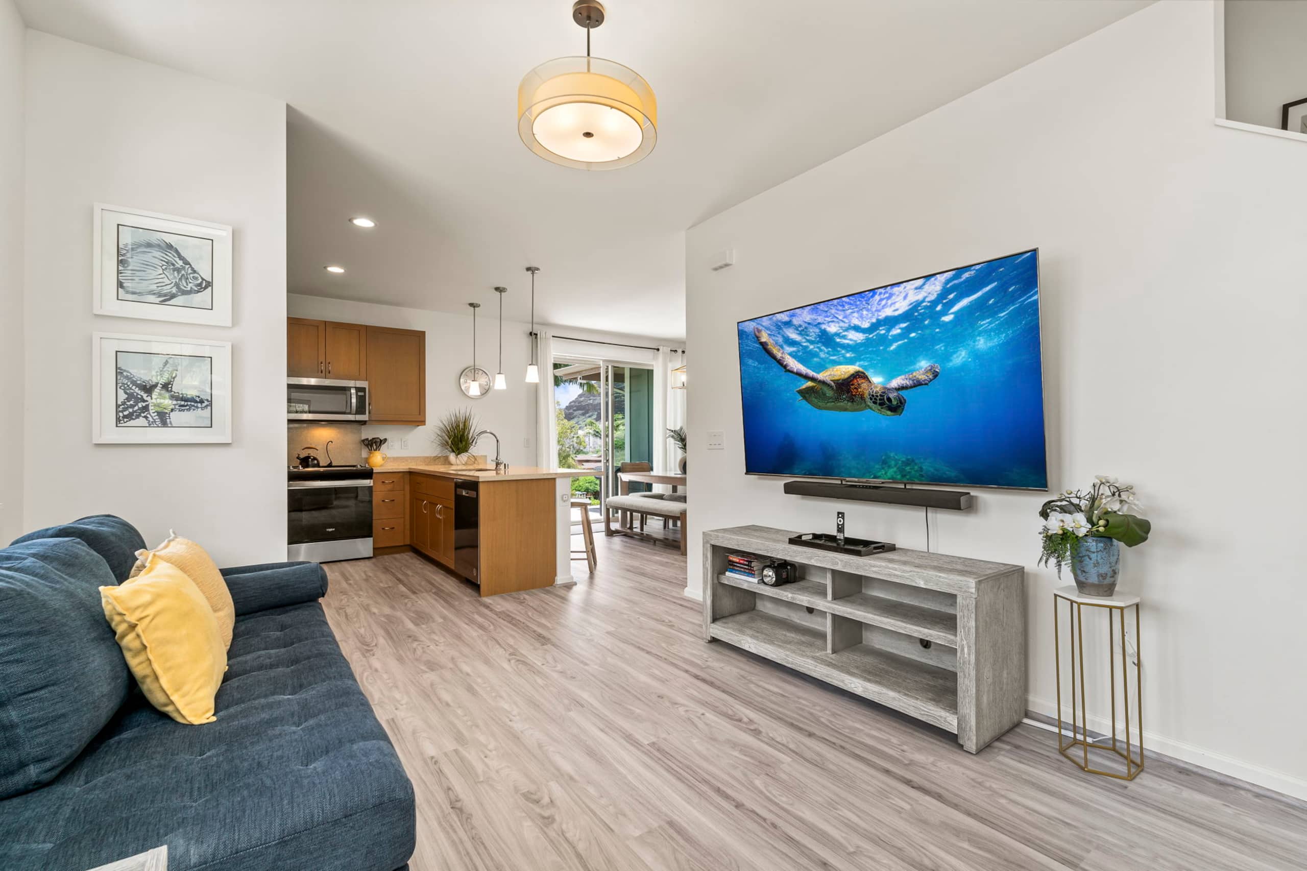 Home in Waianae · ★4.98 · 4 bedrooms · 6 beds · 3.5 shared baths - Image 8