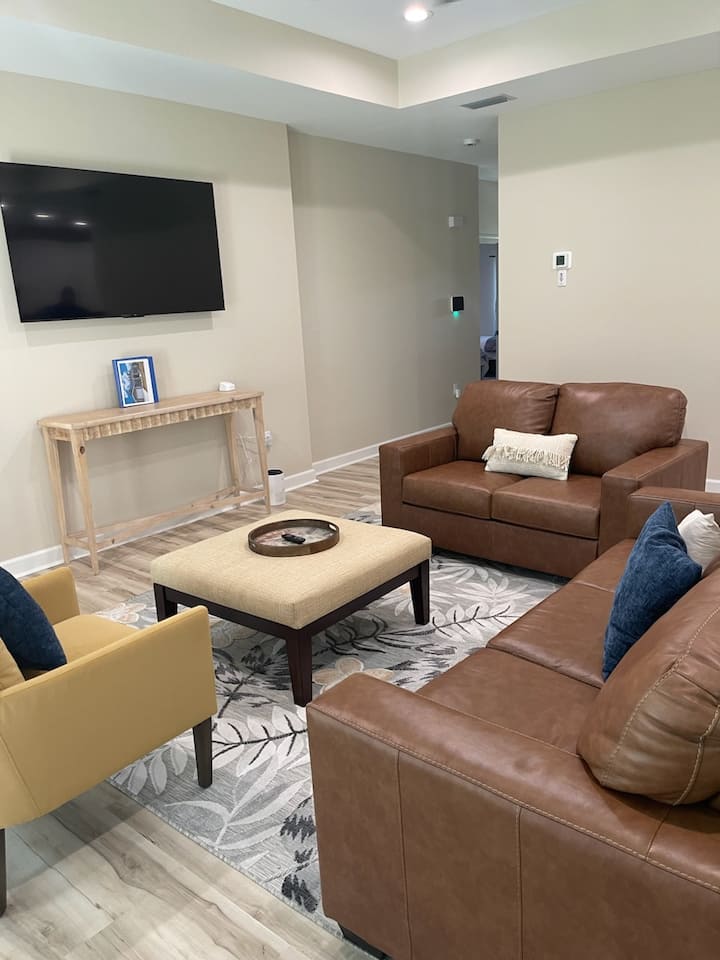 Spacious Home Near St. Andrews Bay, King Bd,2 Bath - Panama City, FL