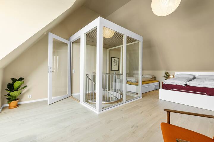 2BR City Center Apt: Opera + Munch + Royal Views gallery image 4