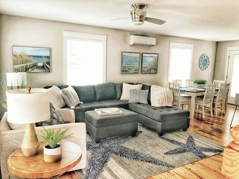 Upscale OOB Beach House | Seasonal Heated Pool