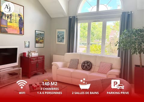 Beautiful family home - SQY near amenities