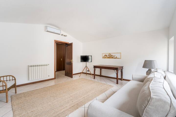 Piazza del Popolo – Apartment in the Heart of Rome gallery image 5