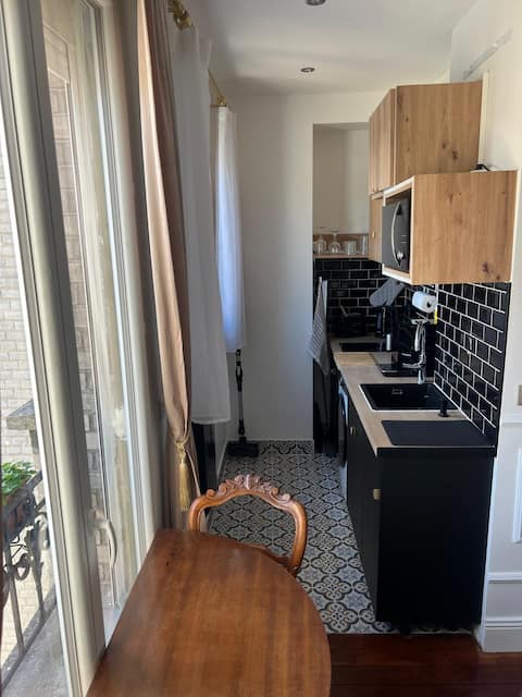 Top performing Airbnb: Charming stay in Saint Ouen Sur Seine