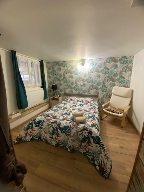 At Mimi & Djo's:
Cozy 2 bedroom apartment close to Disney and Paris