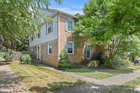 Washington DC*Family*Amazon HQ2*Fireplace*Backyard