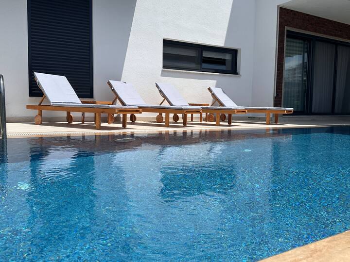 Private Pool And Garden With Fireplace - New - Davutlar