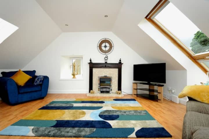 Tigh Na Mara -
Kinghorn Road Burntisland Fife - Kirkcaldy