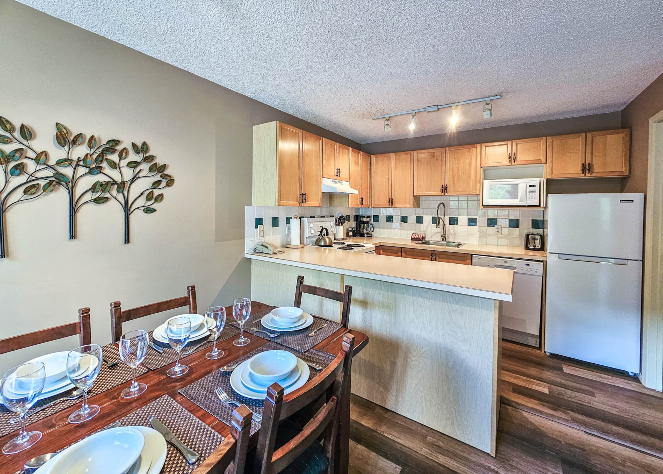 2 BDRM | Toby Creek Lodge | Great Location - Photo 14